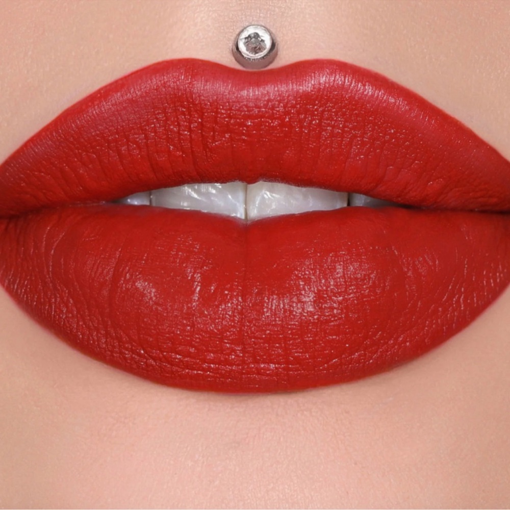 Jeffree Star Cosmetics, Velvet Trap Lipstick : Best Hair